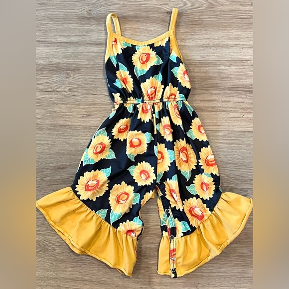 Boutique Sunflower Romper, size 12-18 months - Picture 4 of 4